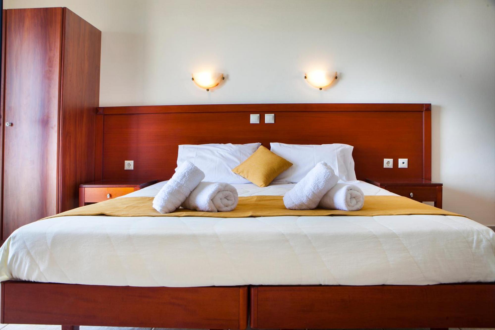 Olive Bay Hotel Agia Efimia ภายนอก รูปภาพ